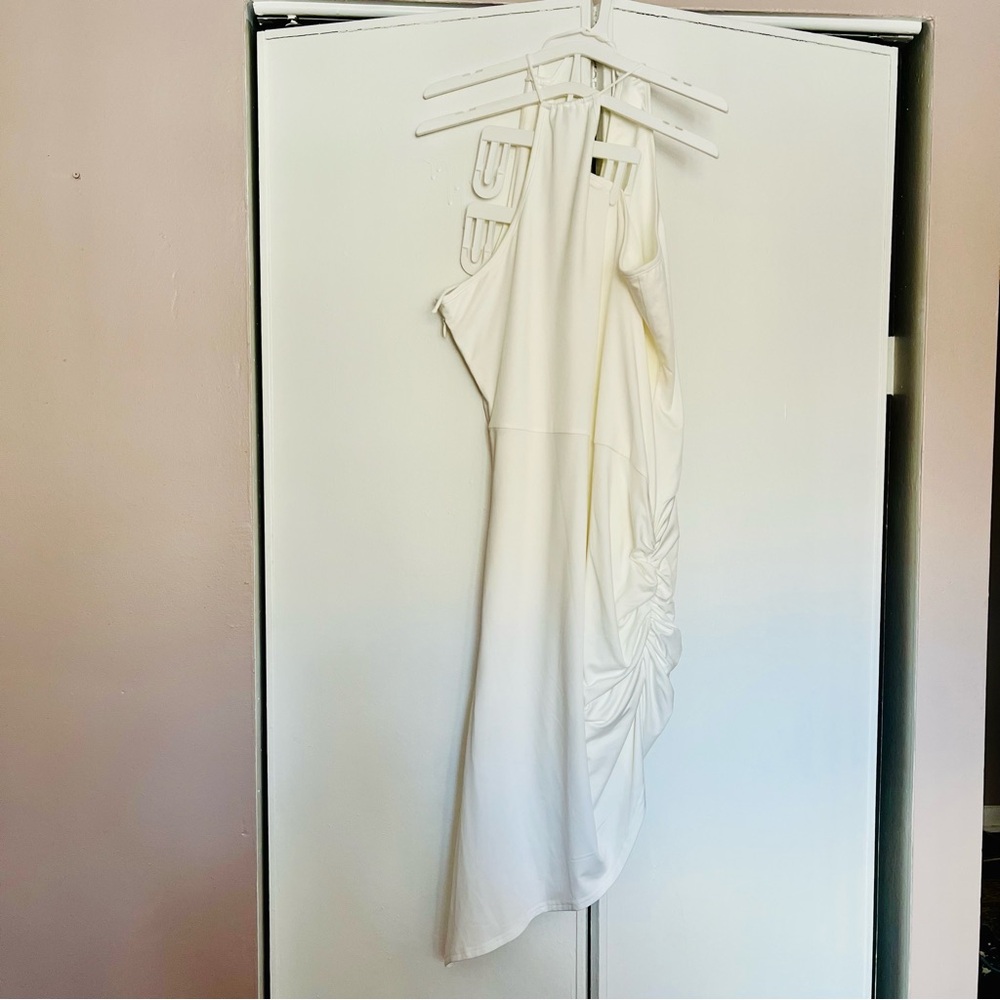 bebe White Asymmetrical Ruched One-Shoulder Dress